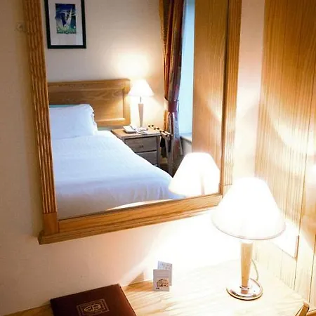 Eliza Temple Bar By The Key Collection Otel Dublin